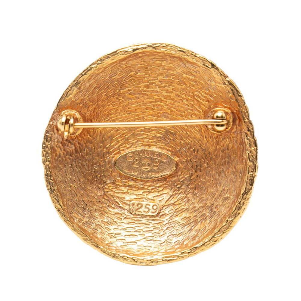 CHANEL Authentic Vintage Gold Logo Brooch - Picture 2 of 3